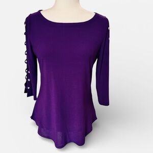 LOVE SCARLETT Purple Open Shoulder and Sleeve Top Size Small *NEW*